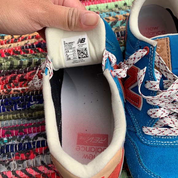 Vintage New Balance Sneakers - Picture 3 of 4